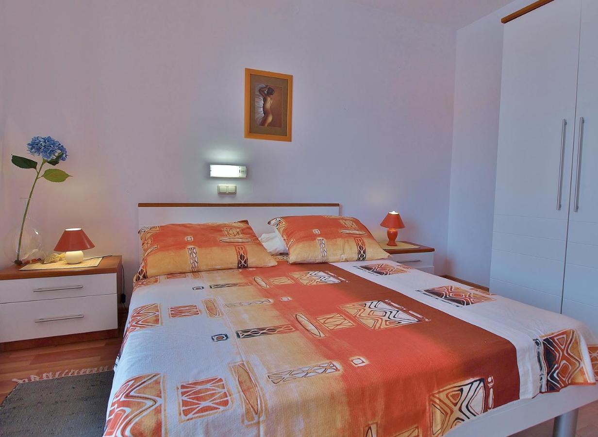 Apartments Biserka 拉布 外观 照片