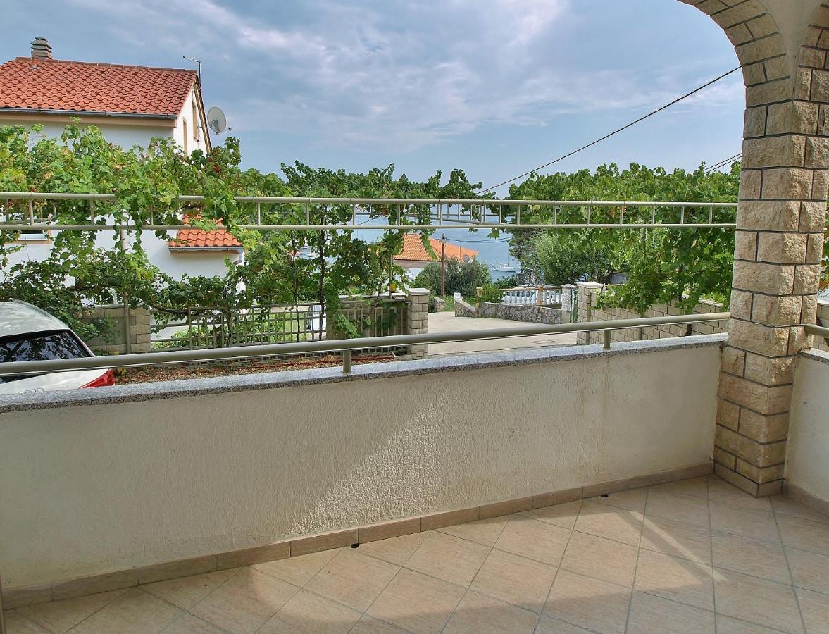 Apartments Biserka 拉布 外观 照片