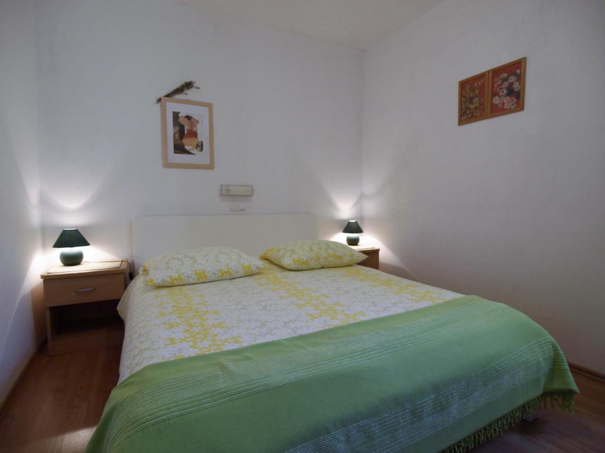 Apartments Biserka 拉布 外观 照片